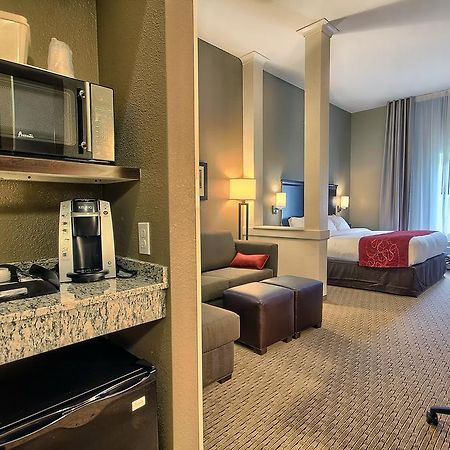 Comfort Suites Marietta-Parkersburg Bagian luar foto